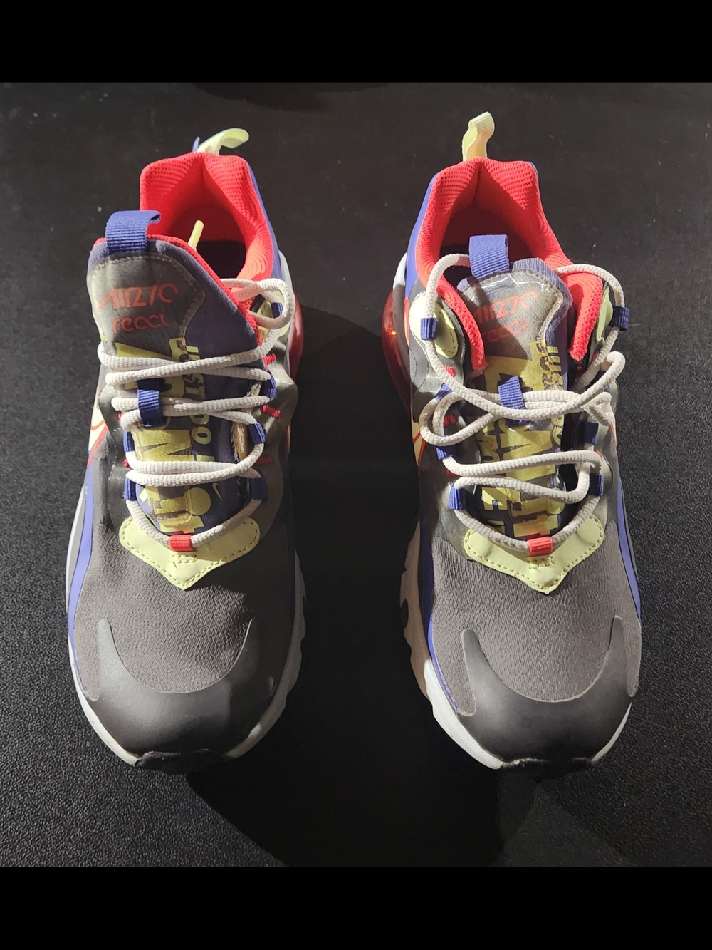 ‼️OFFERS‼️Nike Air Max 270 React Red, Blue, Yellow Size 6.5 Youth /Women Size 8